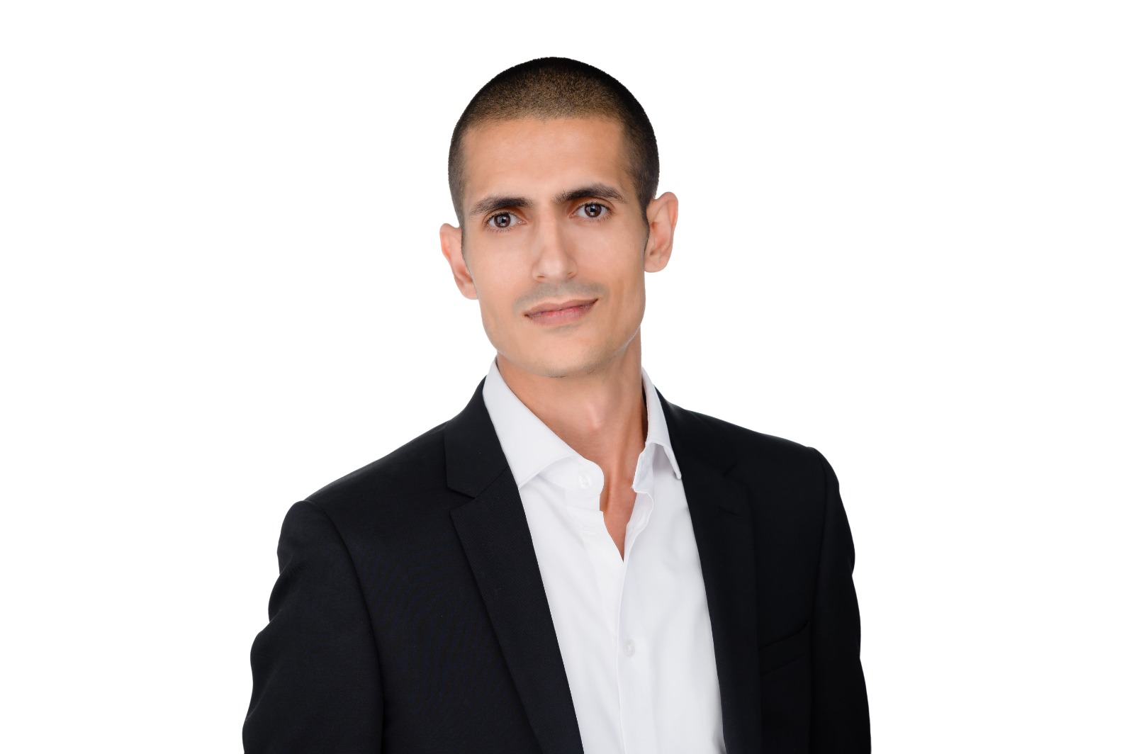 אייל עוזרי